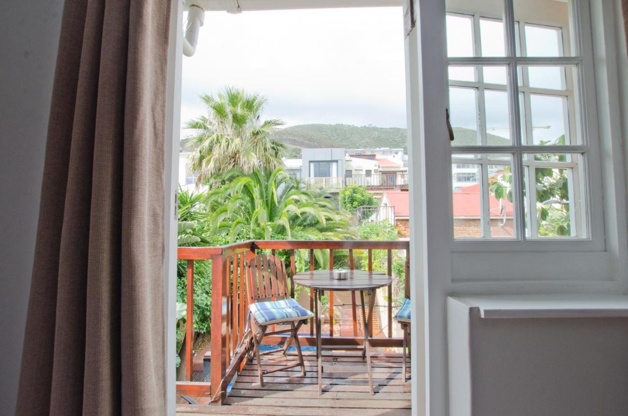 Costa Rose - No Loadshedding Guest house Cape Town